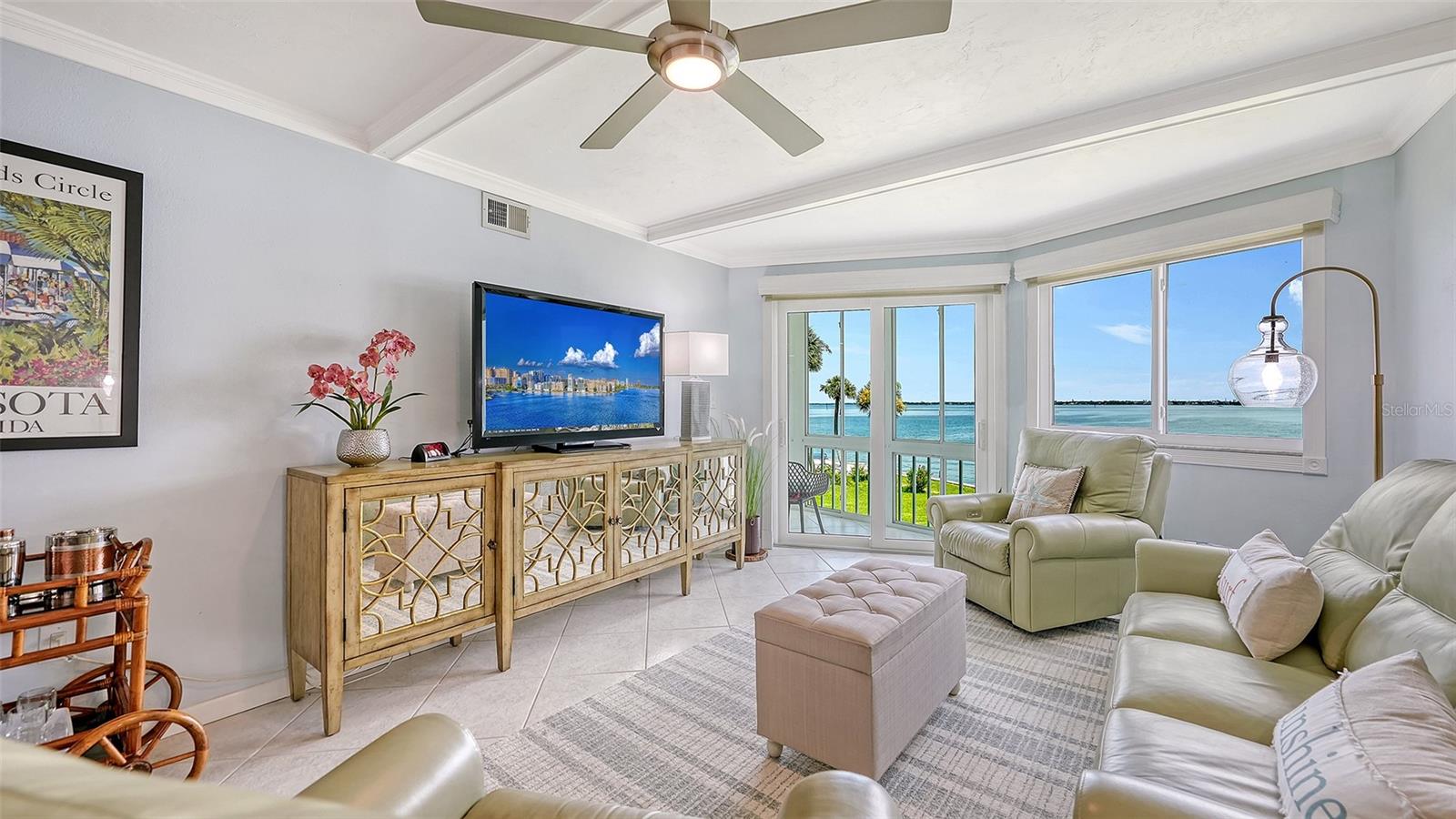 777 John Ringling Unit 24, Sarasota, FL 34236