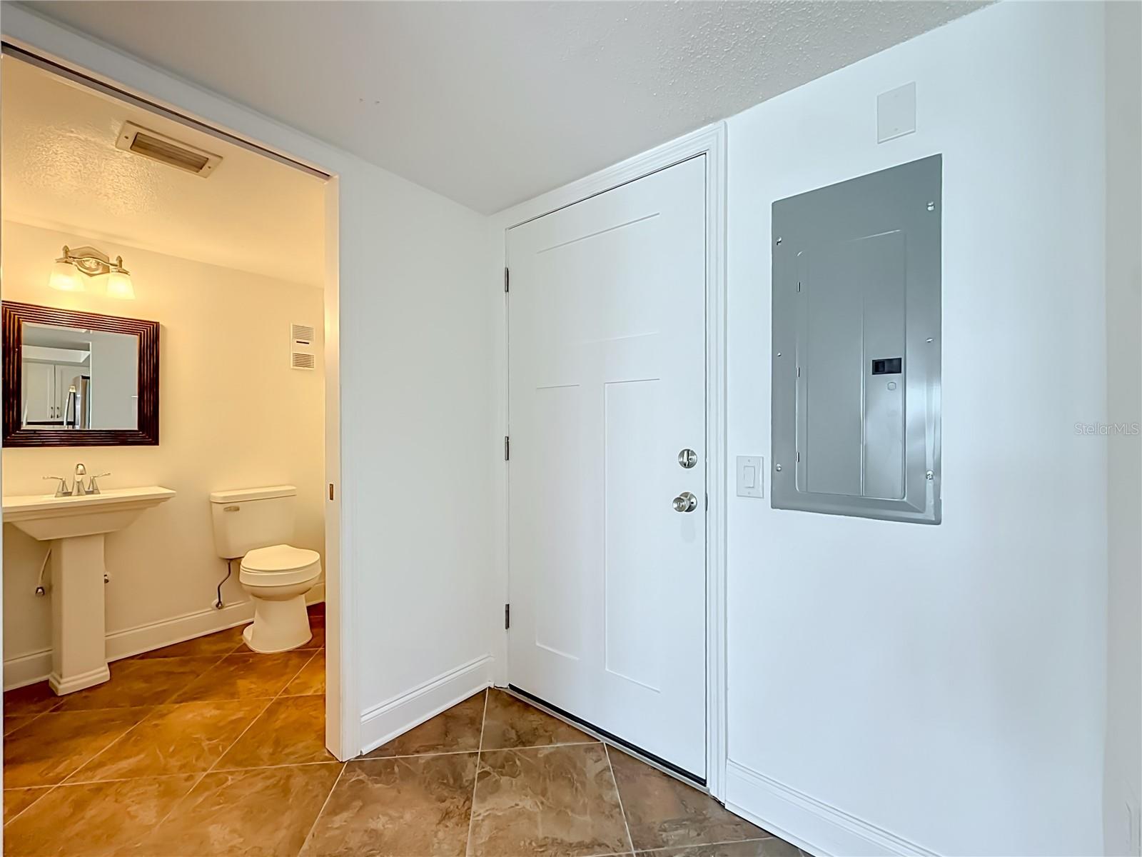 450 Treasure Island Unit 111, Treasure Island, FL 33706