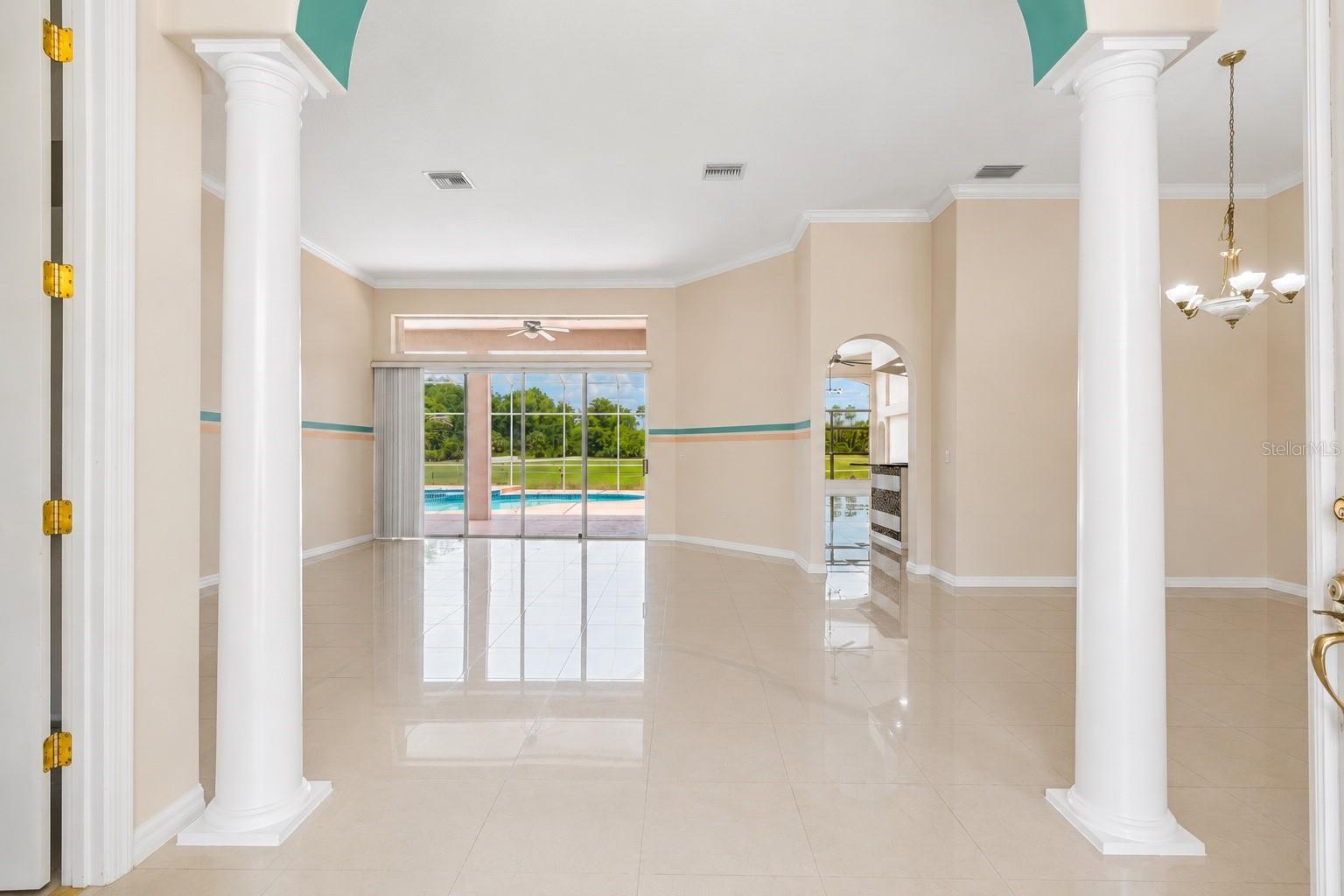 18107 Emerald Bay, Tampa, FL 33647