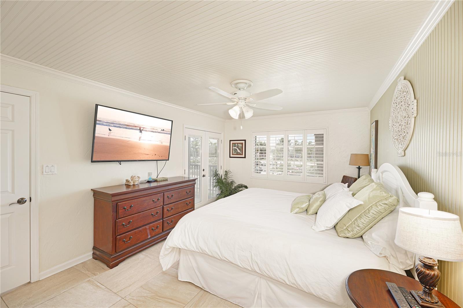 5600 Beach Way Dr Unit 213, Sarasota, FL 34242