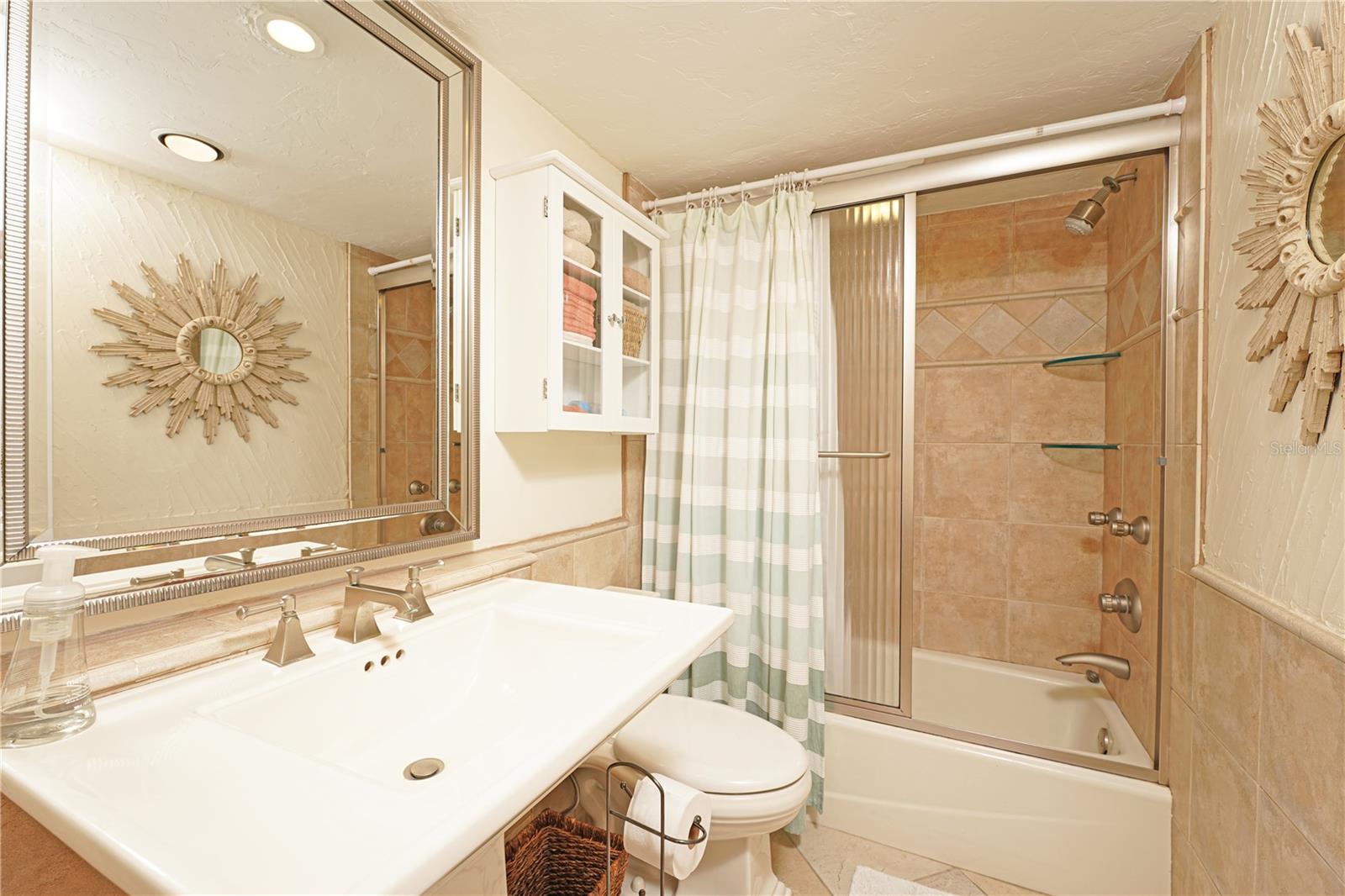 5600 Beach Way Dr Unit 213, Sarasota, FL 34242