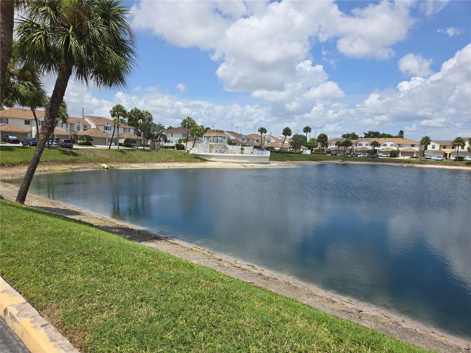 6400 46th Unit 305, Kenneth City, FL 33709