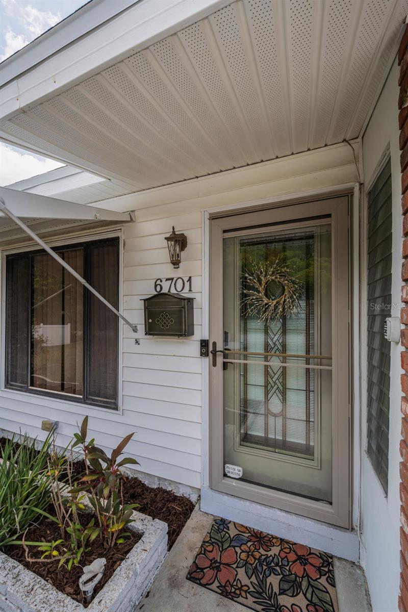 6701 Orchard, St Petersburg, FL 33702