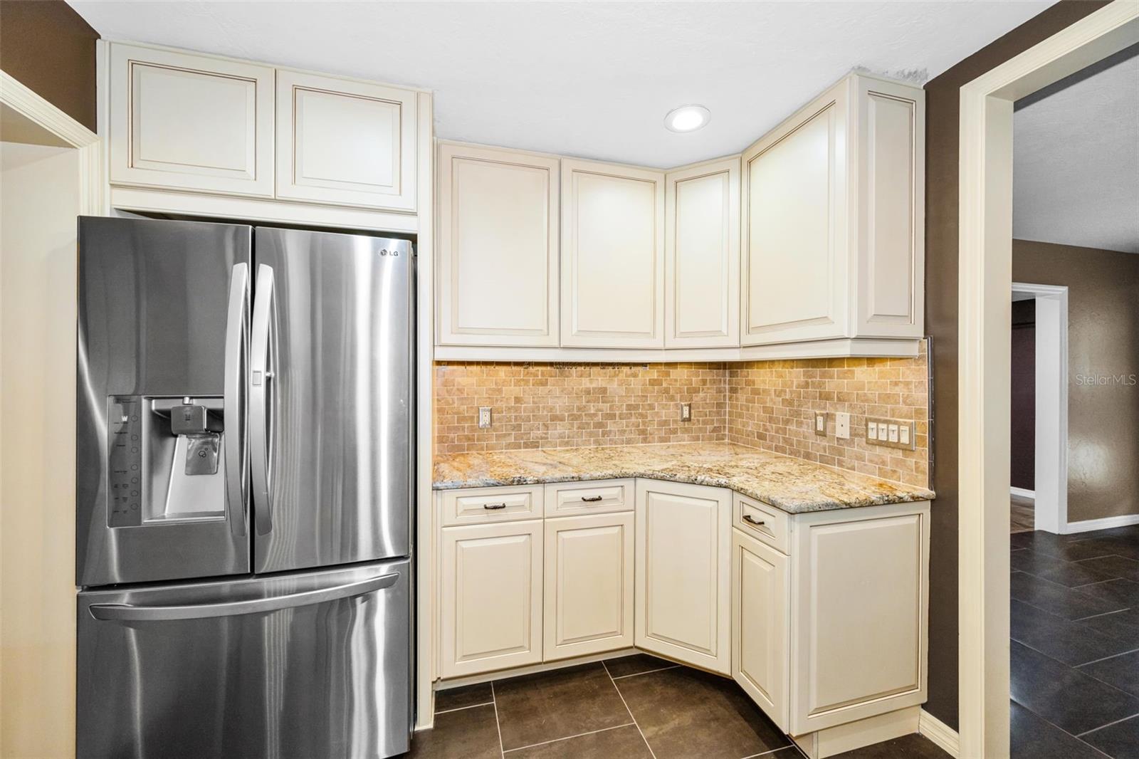 6701 Orchard, St Petersburg, FL 33702