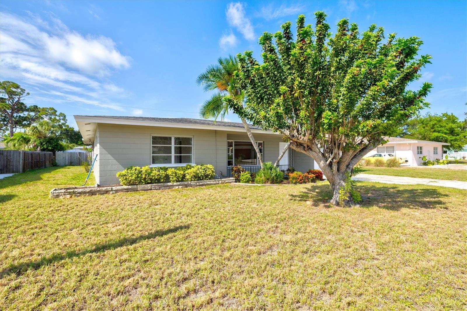 106 Aurora, Venice, FL 34285