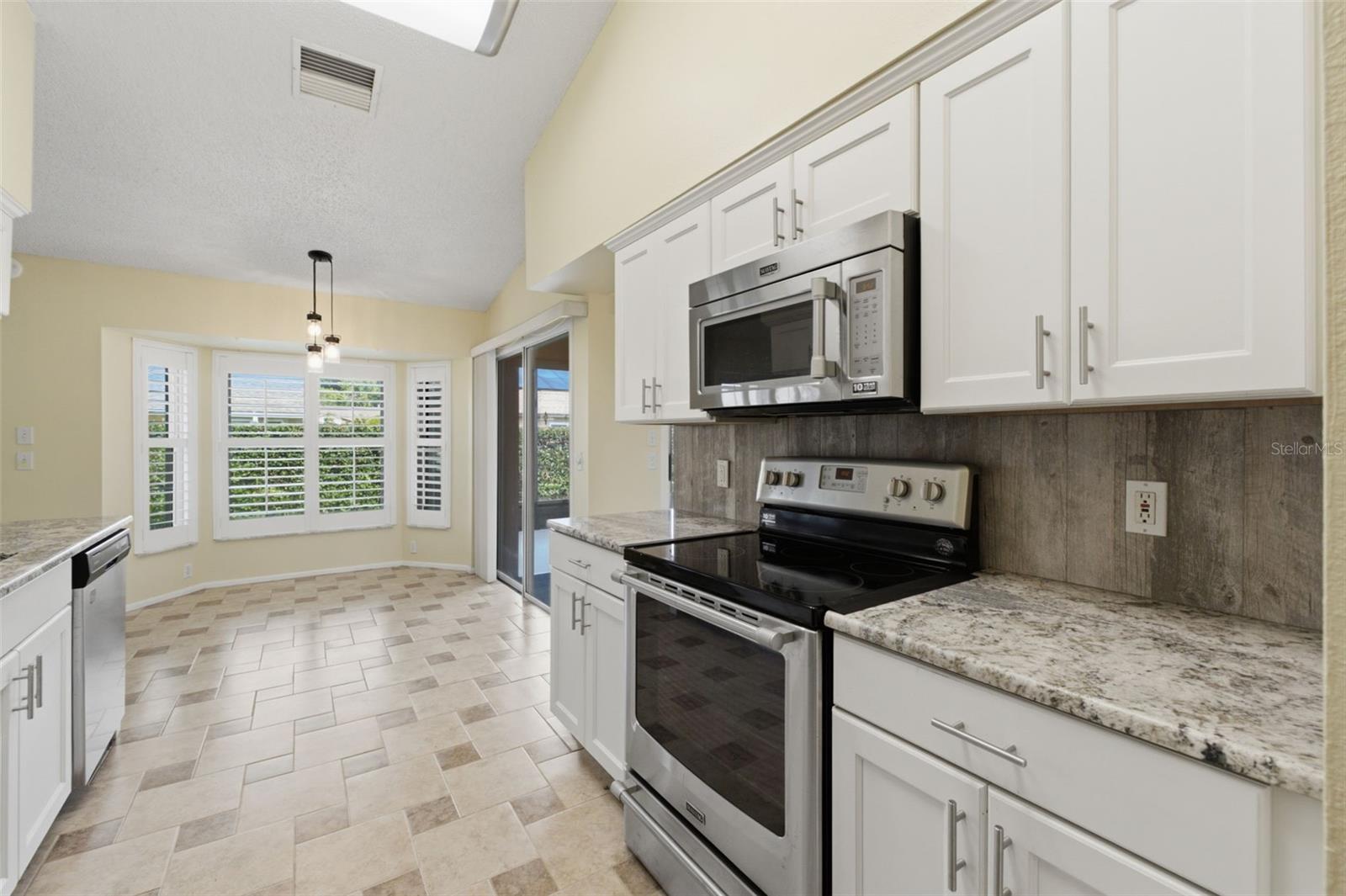 6525 Pine Walk, New Port Richey, FL 34655
