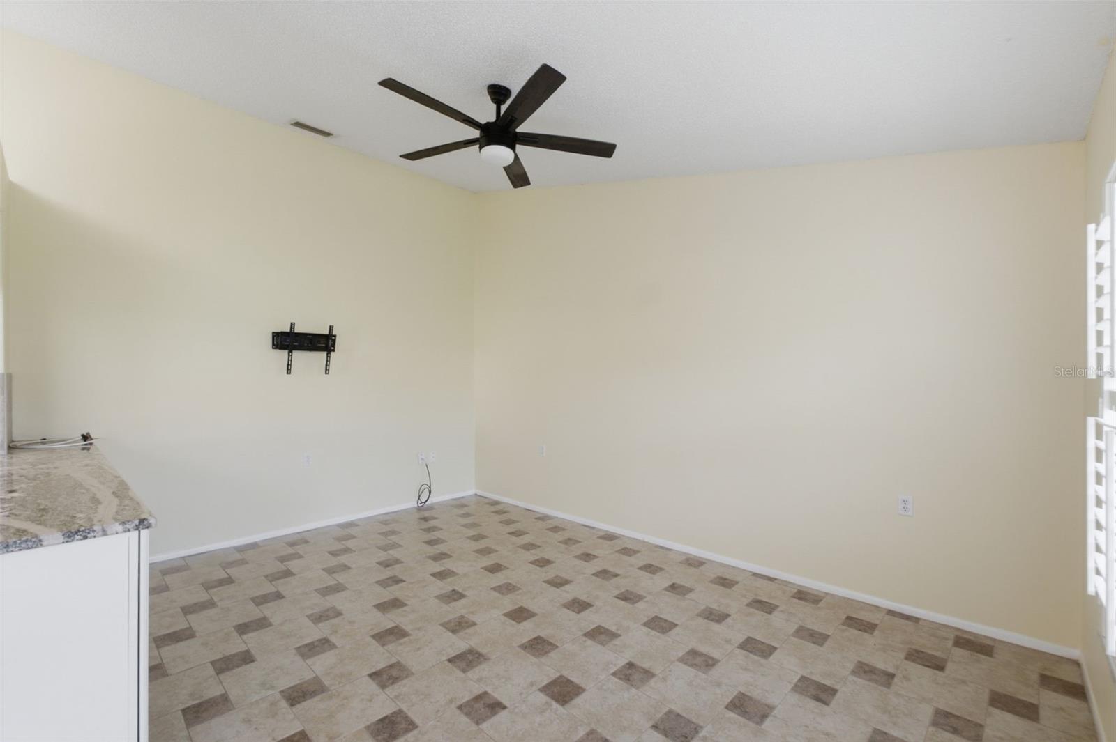 6525 Pine Walk, New Port Richey, FL 34655