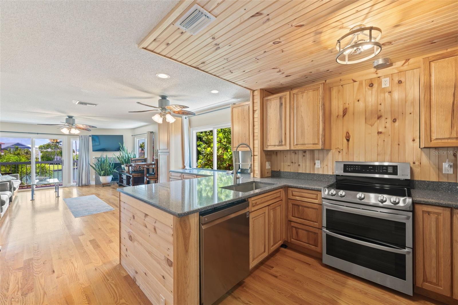 367 Madeira, Tierra Verde, FL 33715