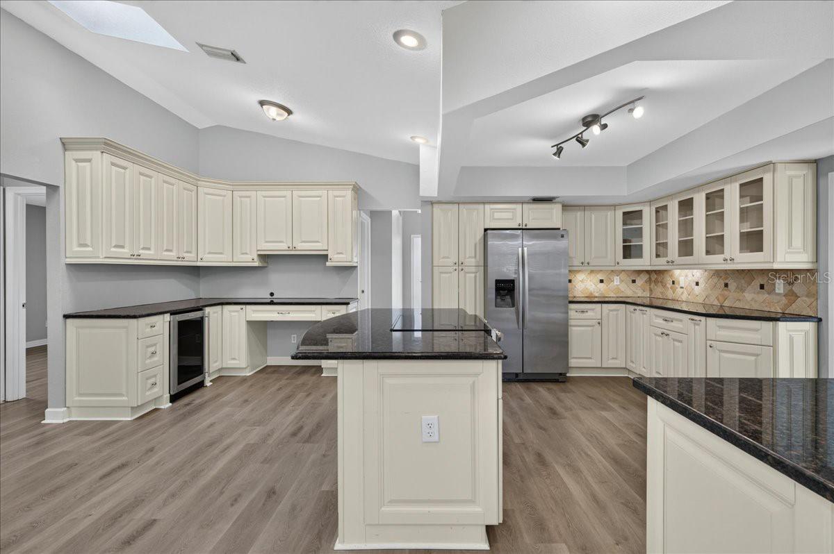 854 Christina, Oldsmar, FL 34677