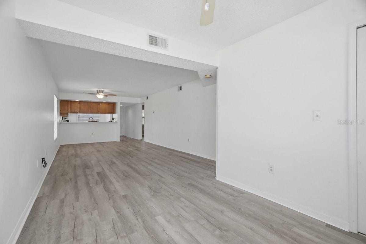 2400 Winding Creek Unit 20a-109, Clearwater, FL 33761