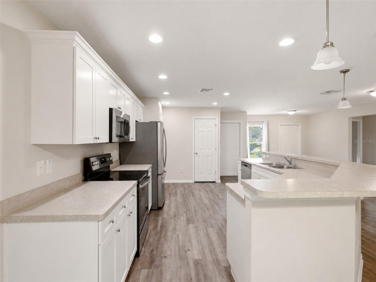 1938 Lillie, Fort Myers, FL 33916