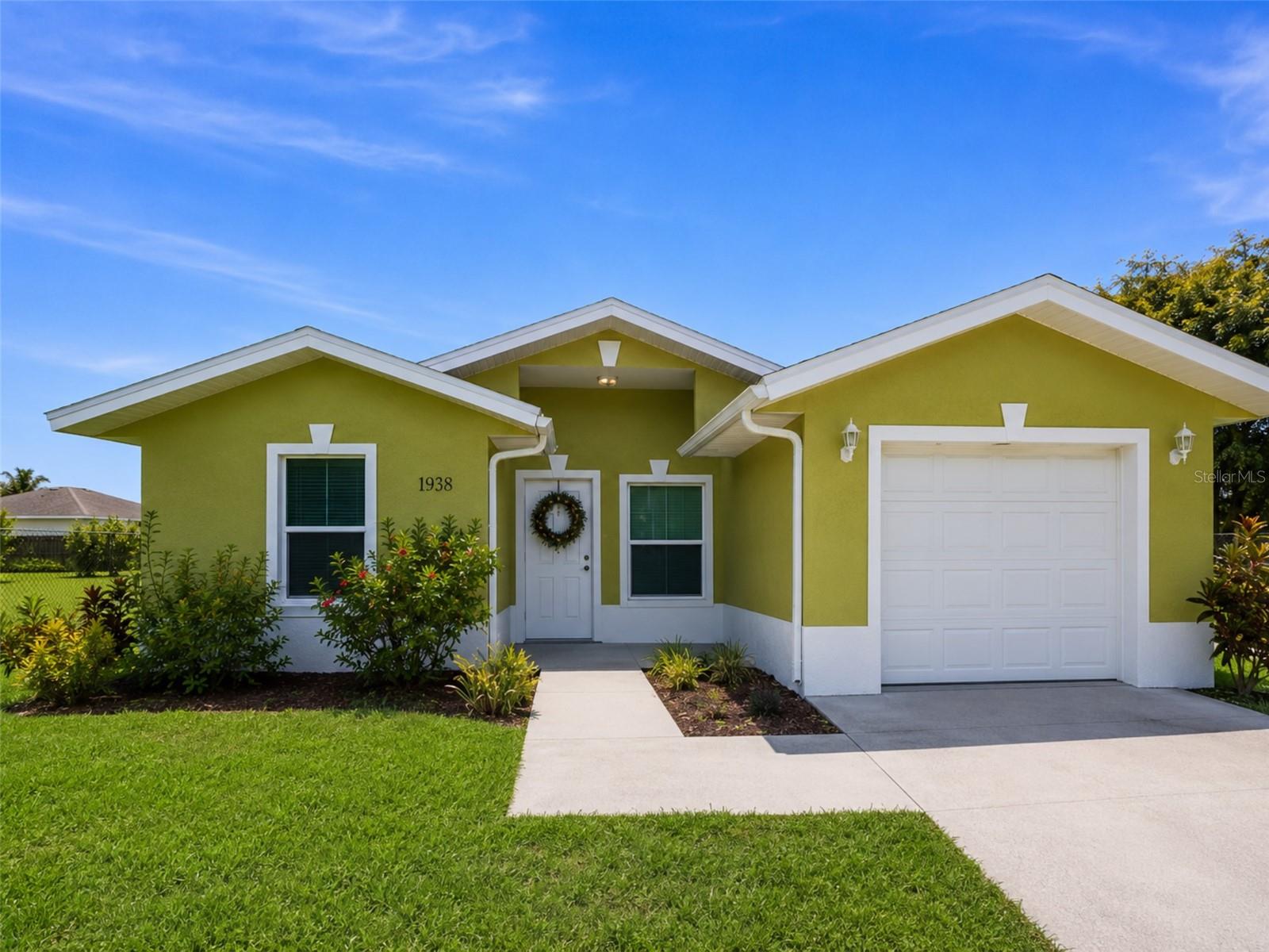 1938 Lillie, Fort Myers, FL 33916
