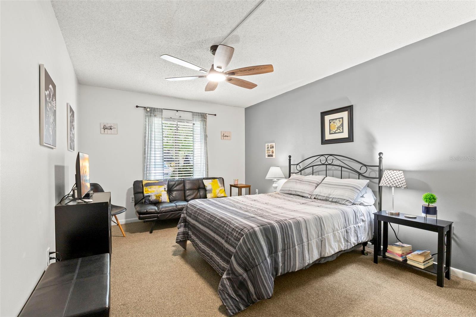 1290 Pine Ridge Unit E1, Tarpon Springs, FL 34688