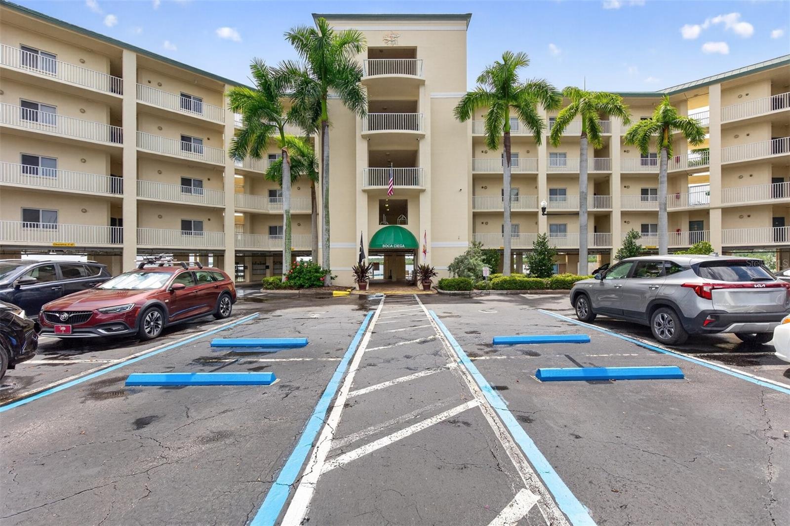 8800 Bay Pines Unit 216, St Petersburg, FL 33709