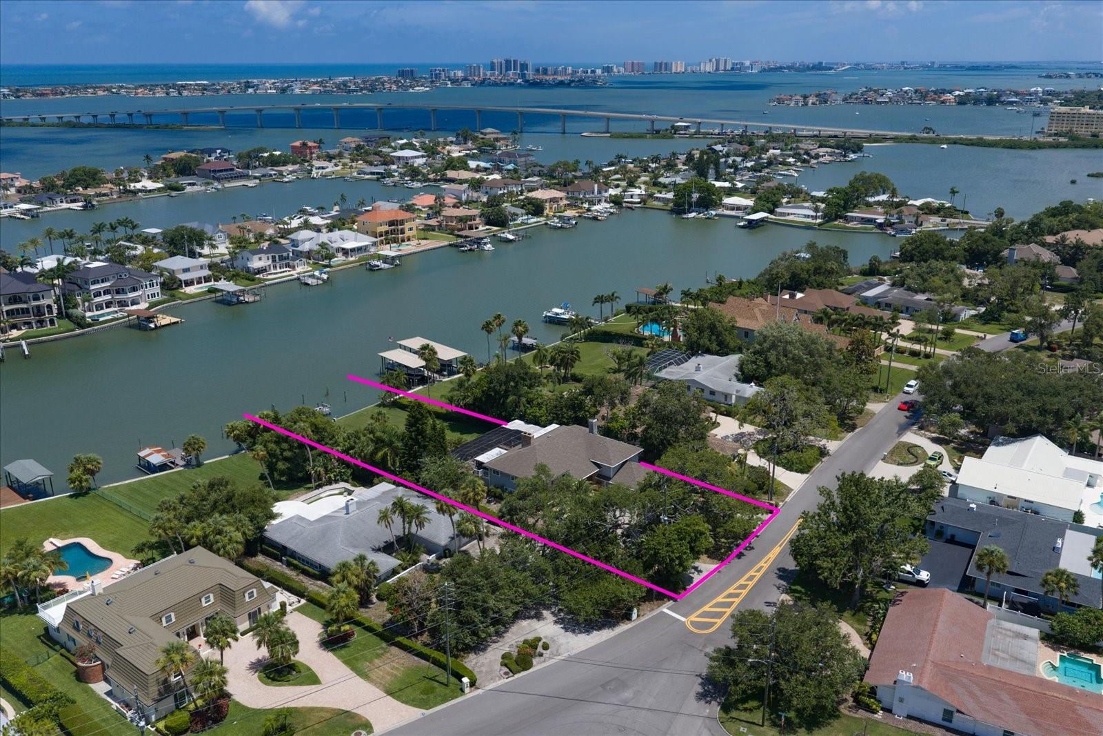220 Harbor View, Largo, FL 33770