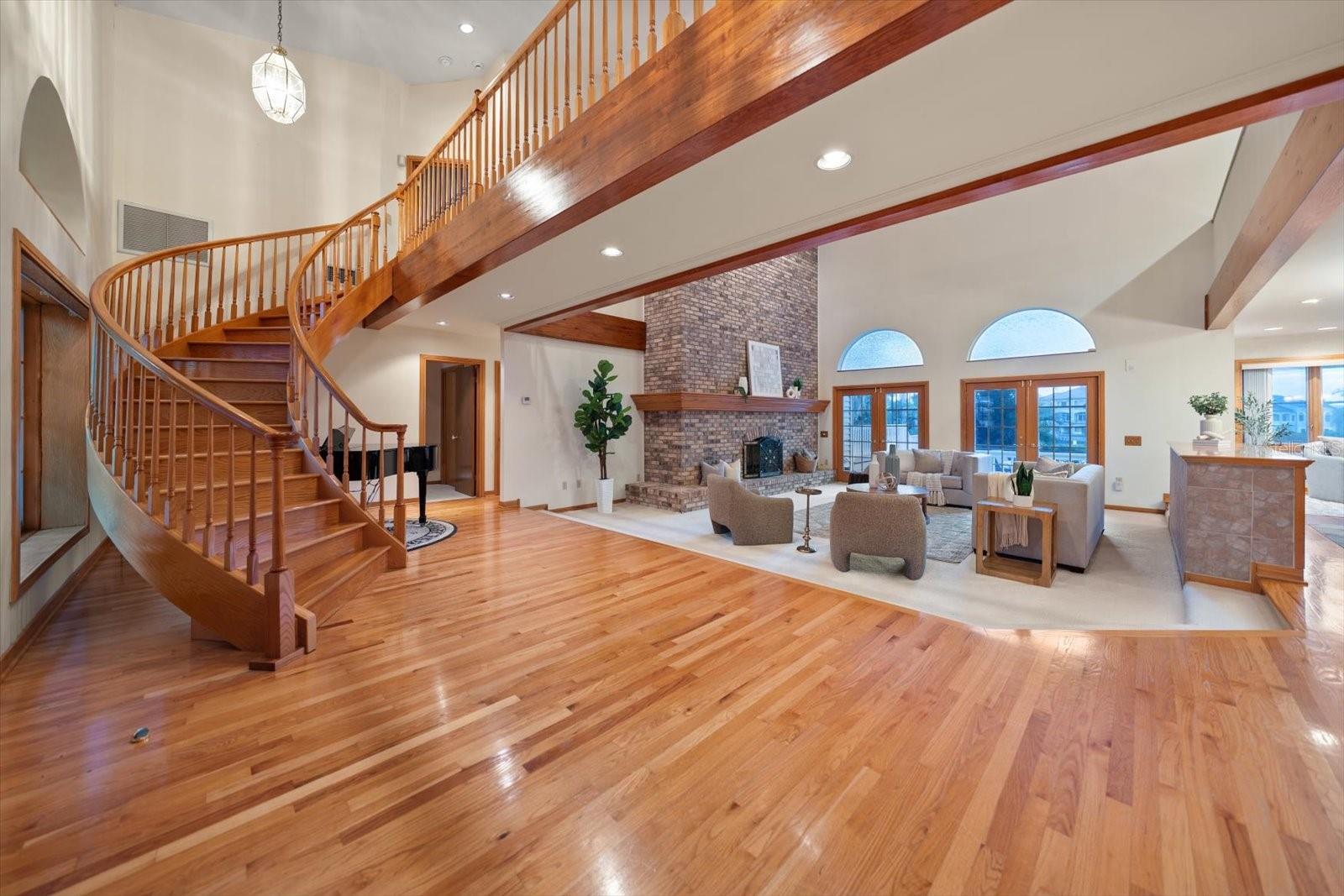 220 Harbor View, Largo, FL 33770