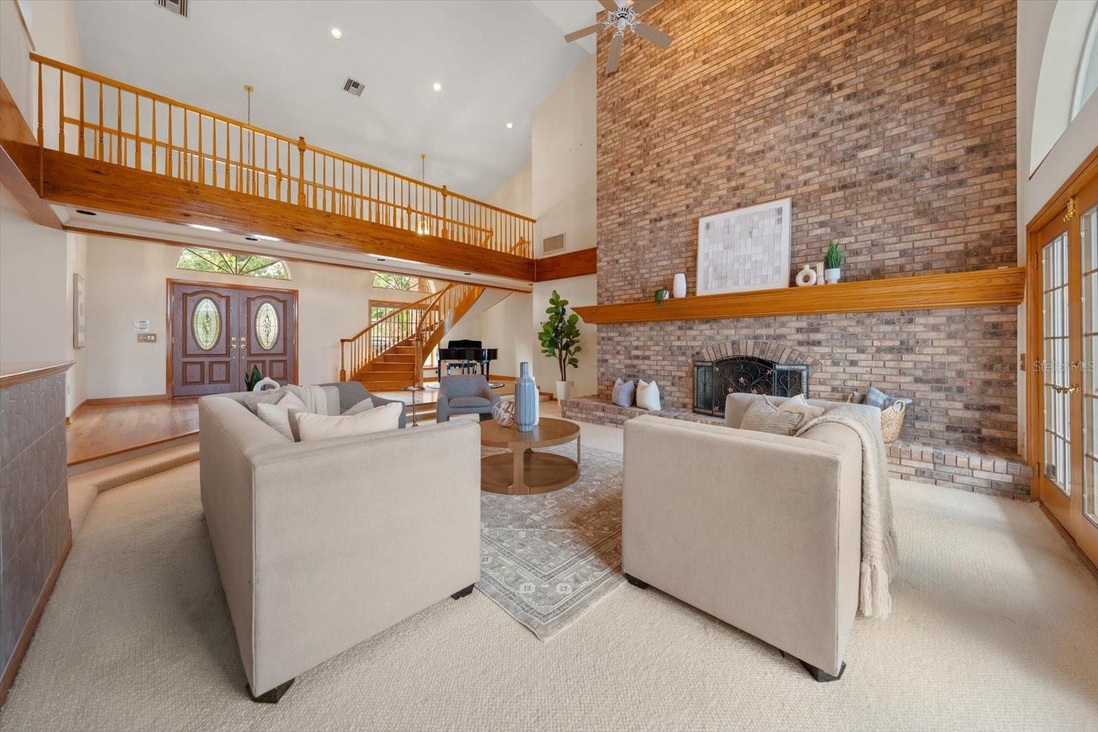220 Harbor View, Largo, FL 33770