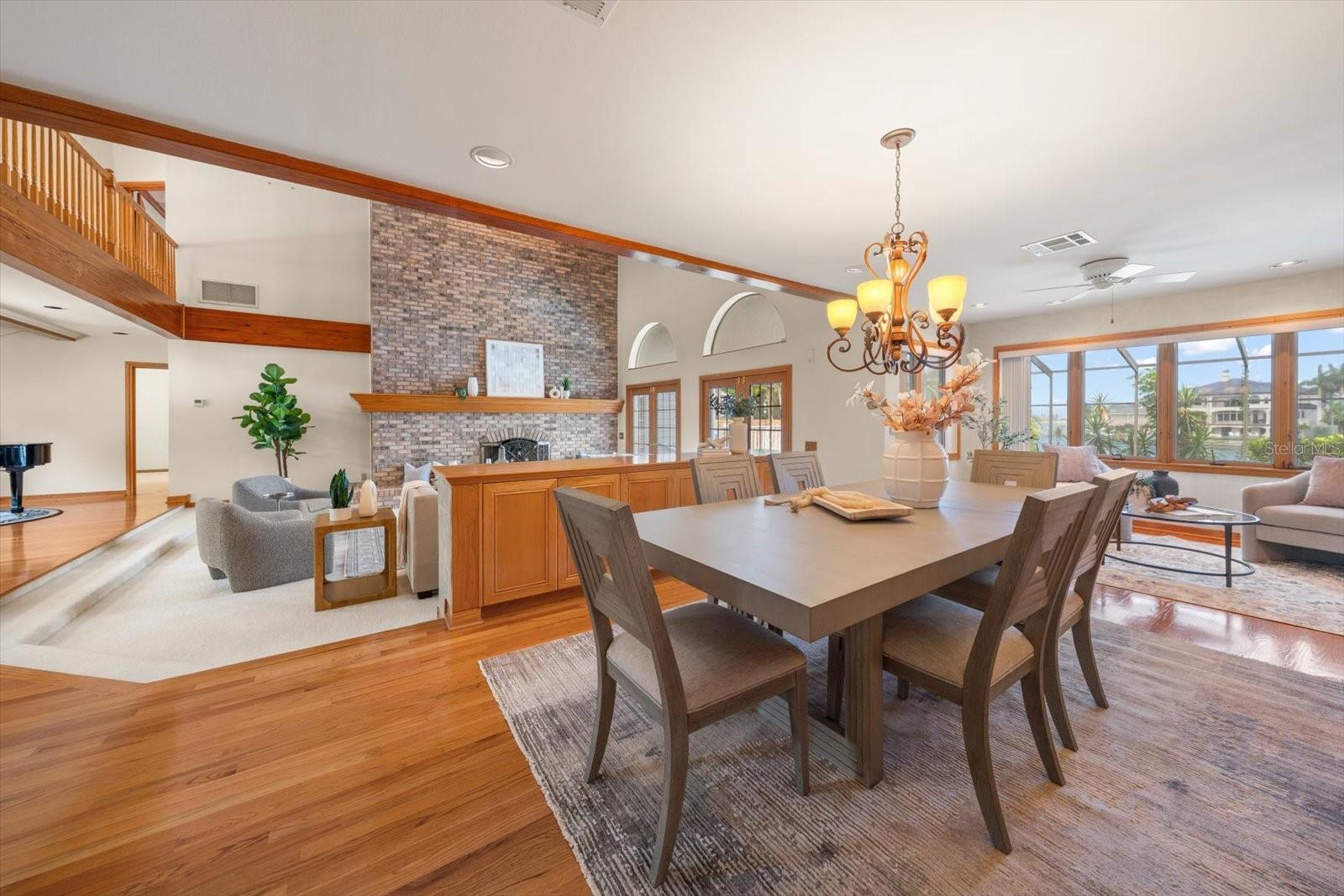 220 Harbor View, Largo, FL 33770