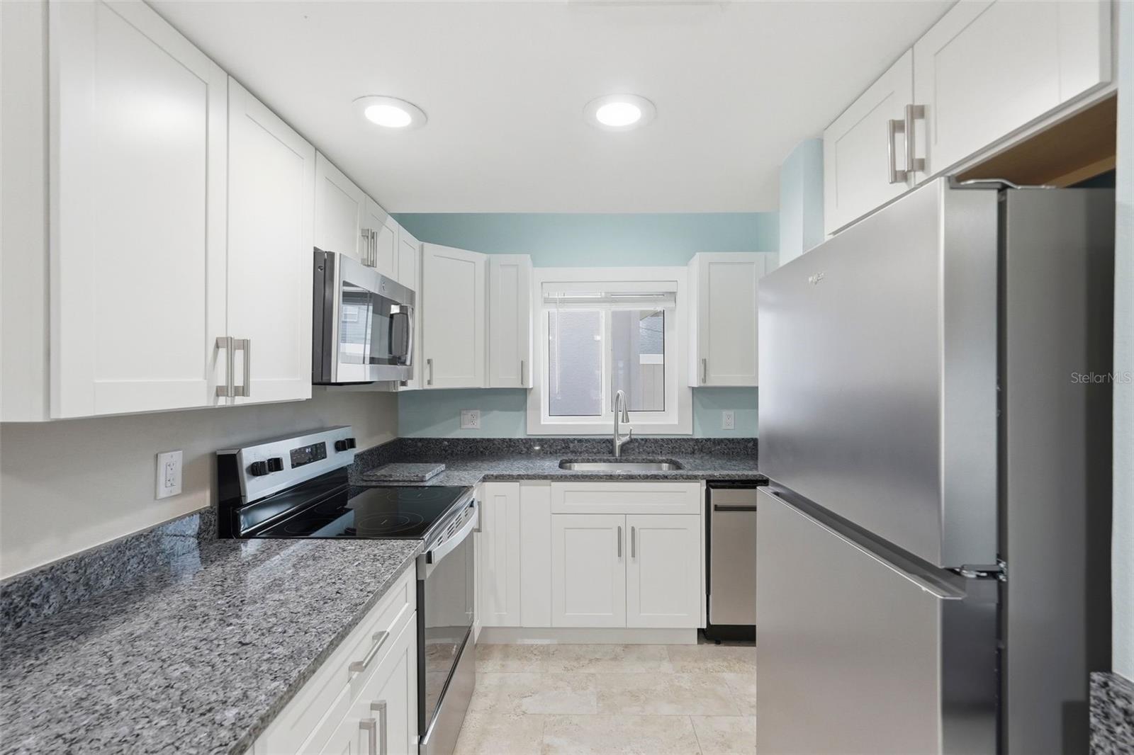 3120 Beach Unit 1, St Petersburg, FL 33707