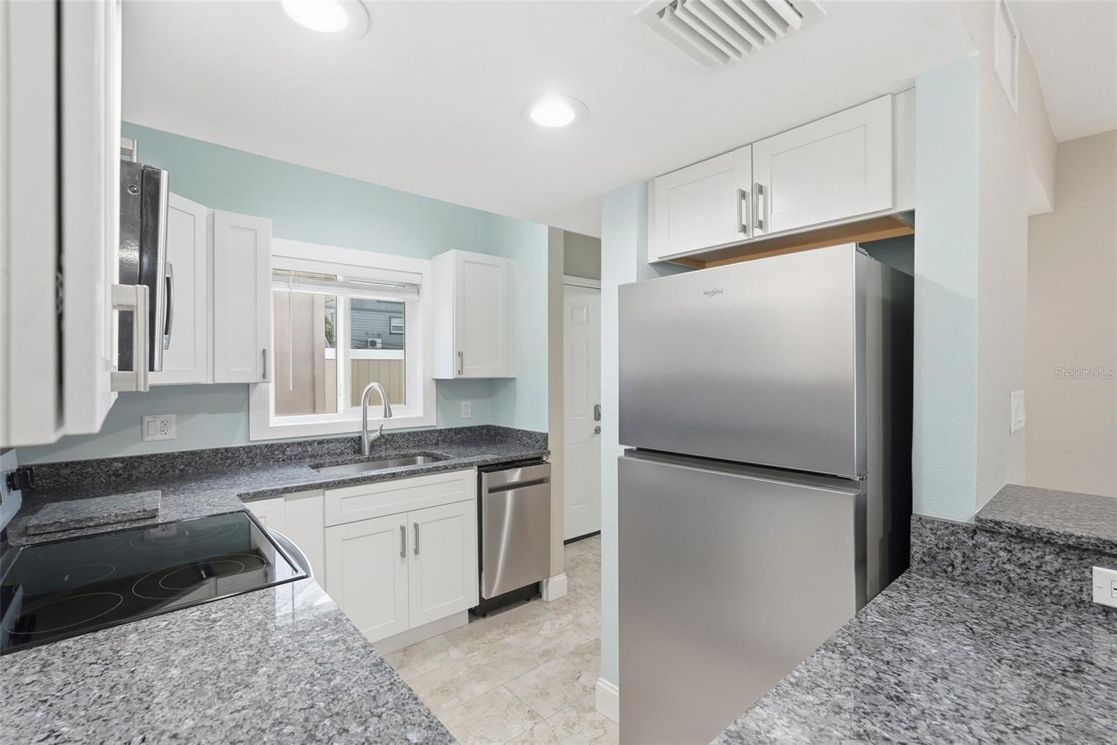 3120 Beach Unit 1, St Petersburg, FL 33707