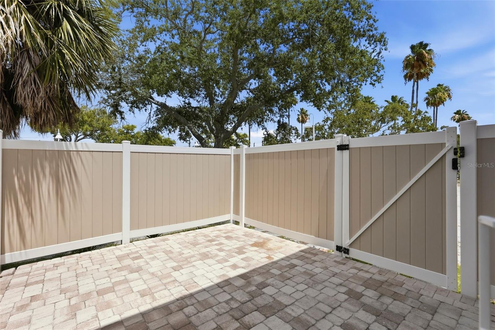 3120 Beach Unit 1, St Petersburg, FL 33707