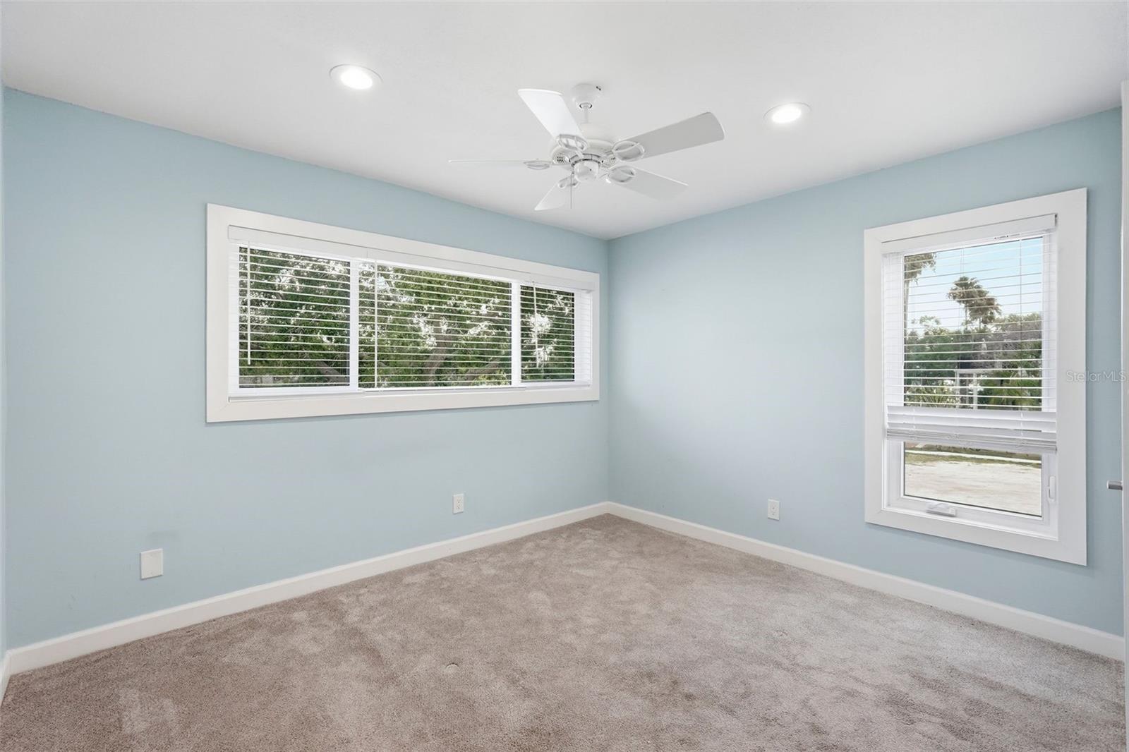 3120 Beach Unit 1, St Petersburg, FL 33707