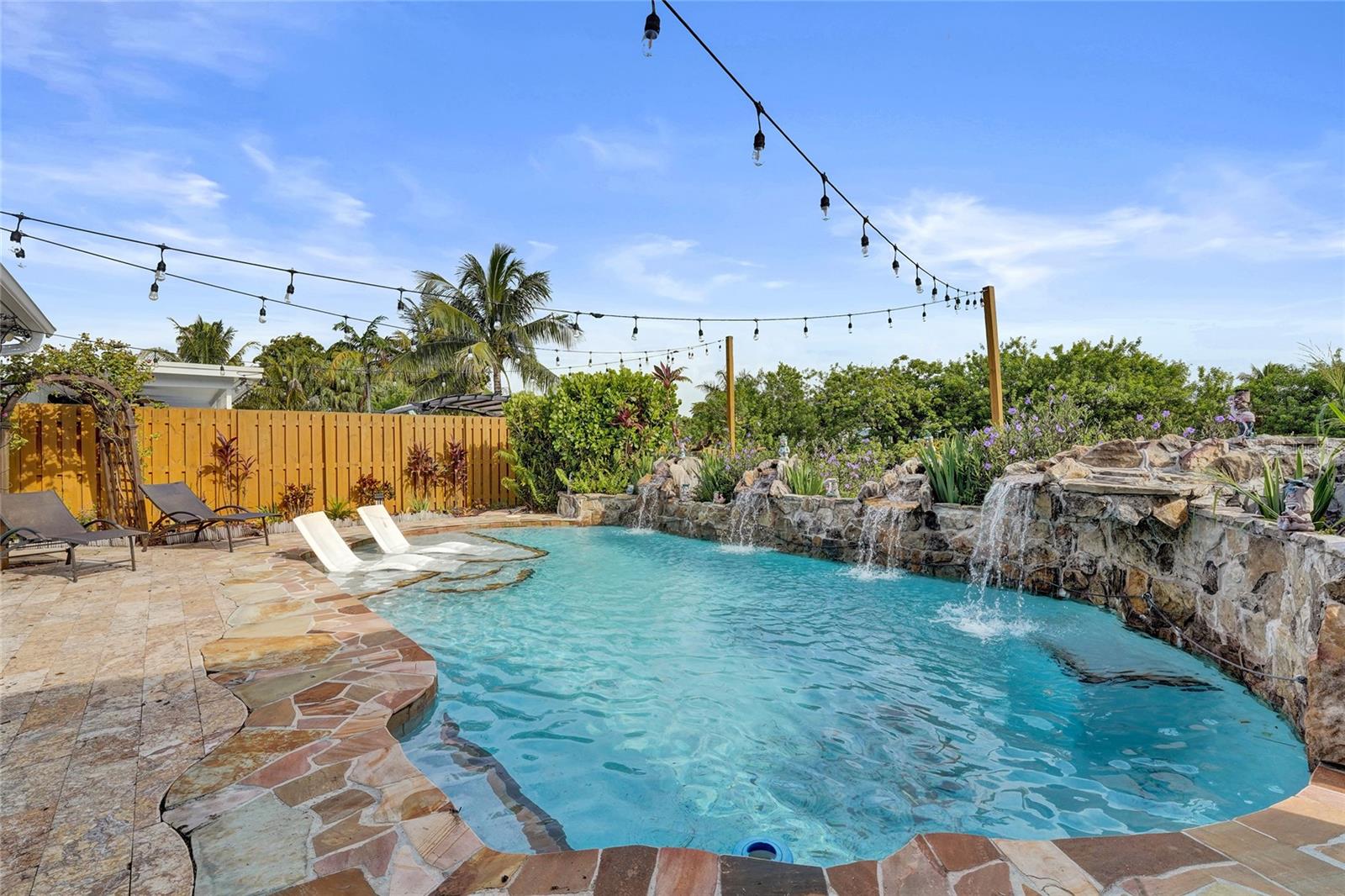 12341 29th, Sunrise, FL 33323