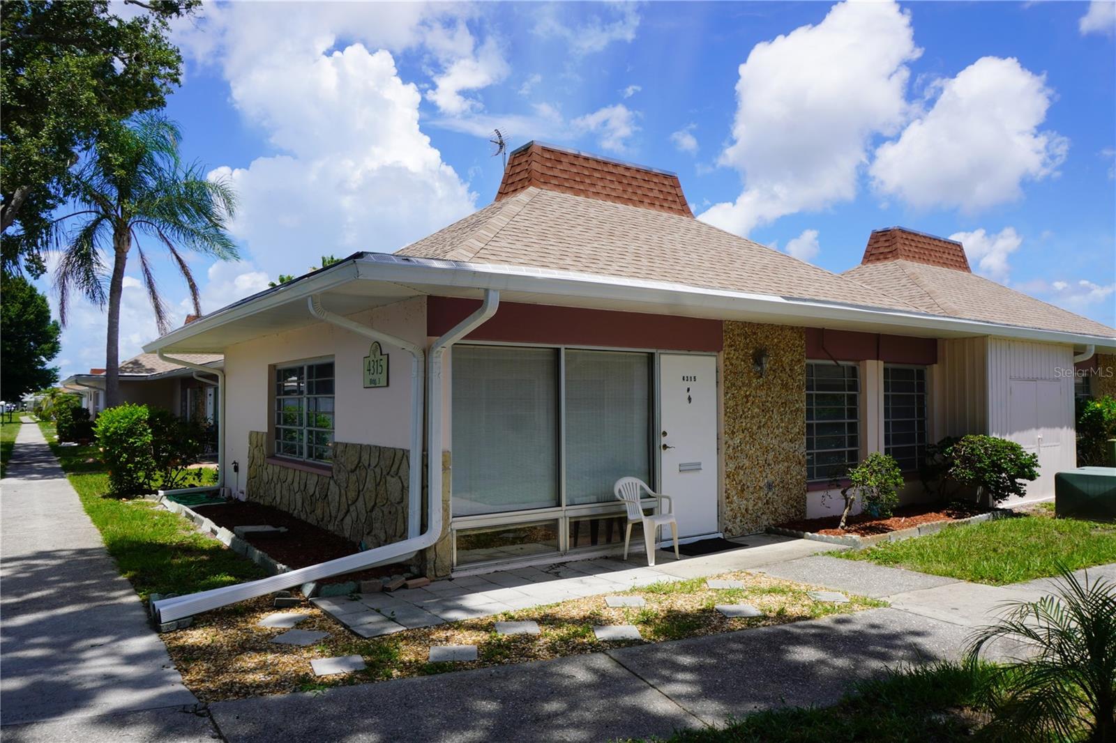 4315 Tahitian Gardens Unit H, Holiday, FL 34691