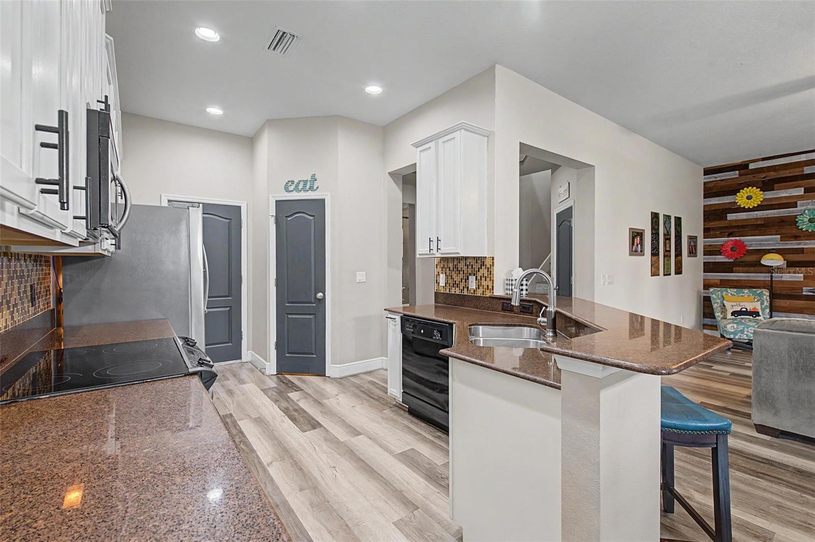 2622 Red Fern, Dover, FL 33527