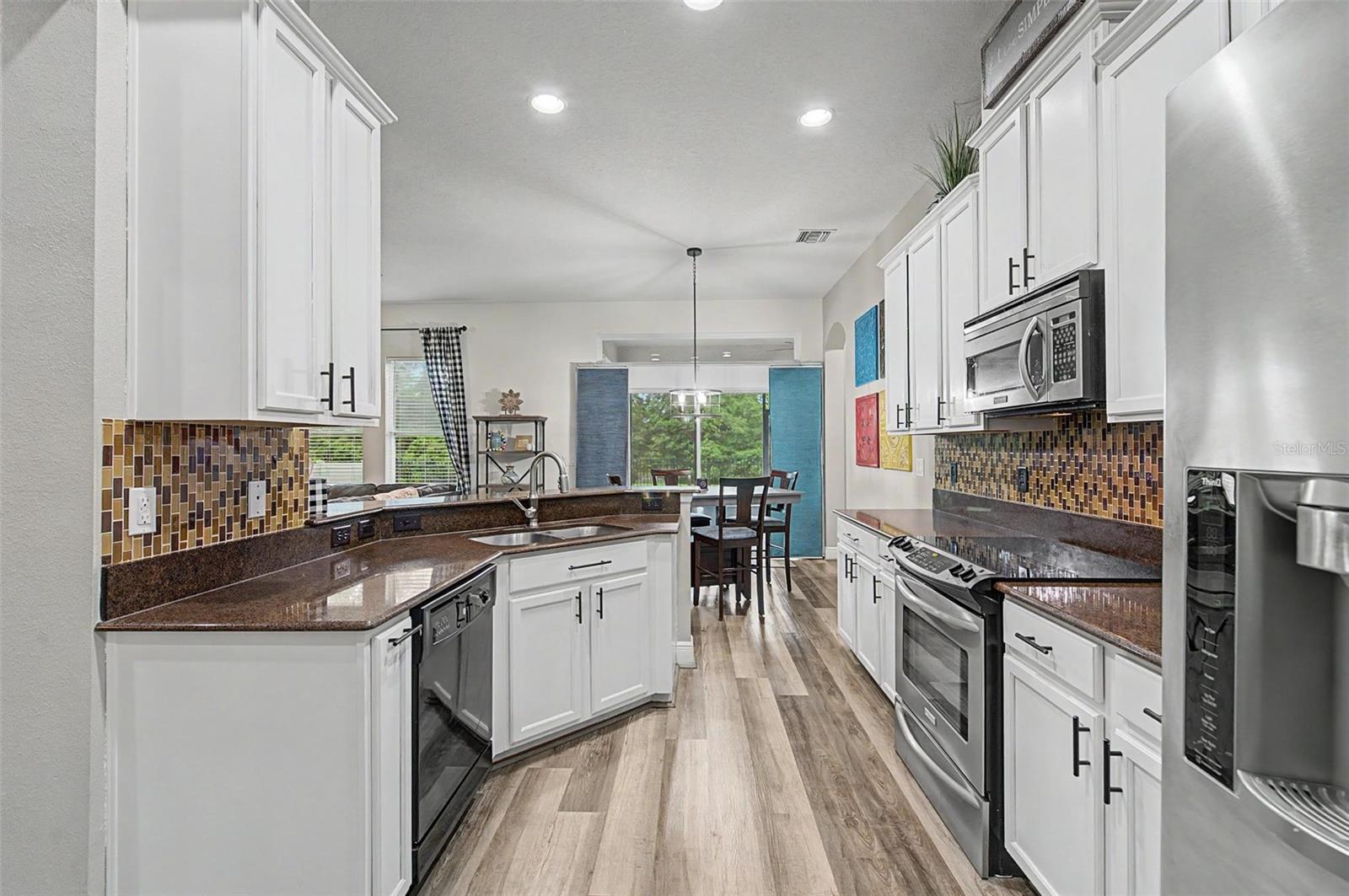 2622 Red Fern, Dover, FL 33527