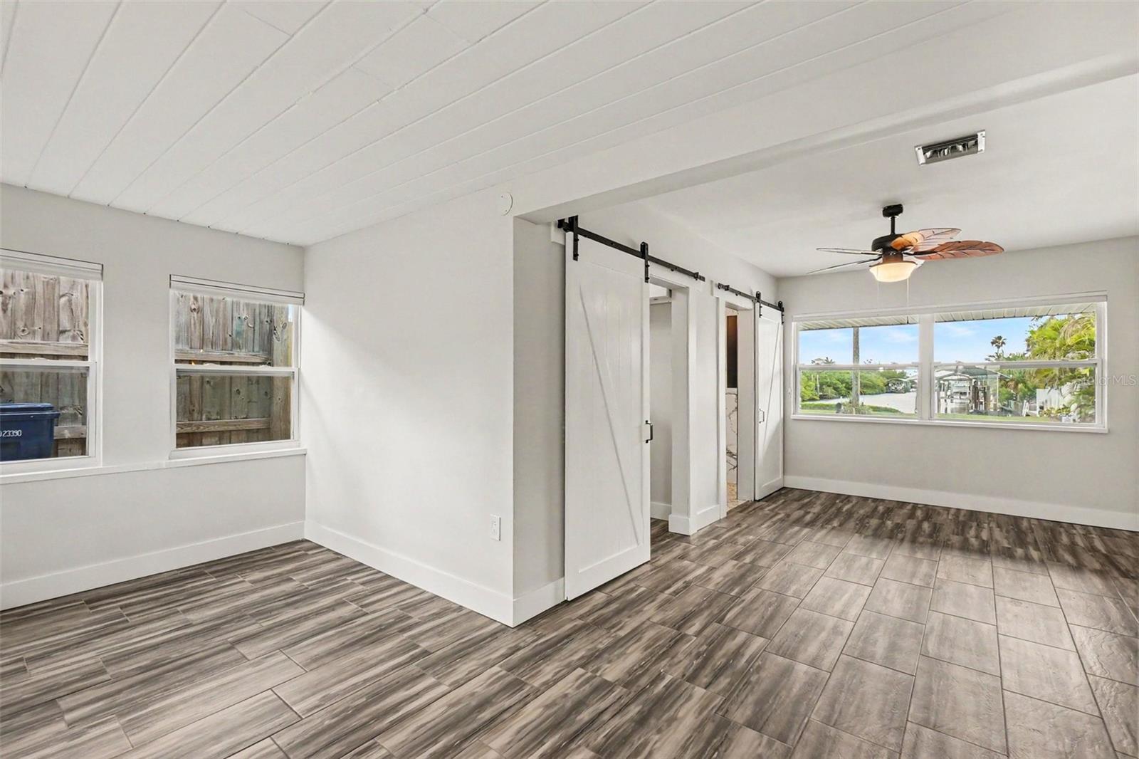 2009 Tarpon, Palmetto, FL 34221