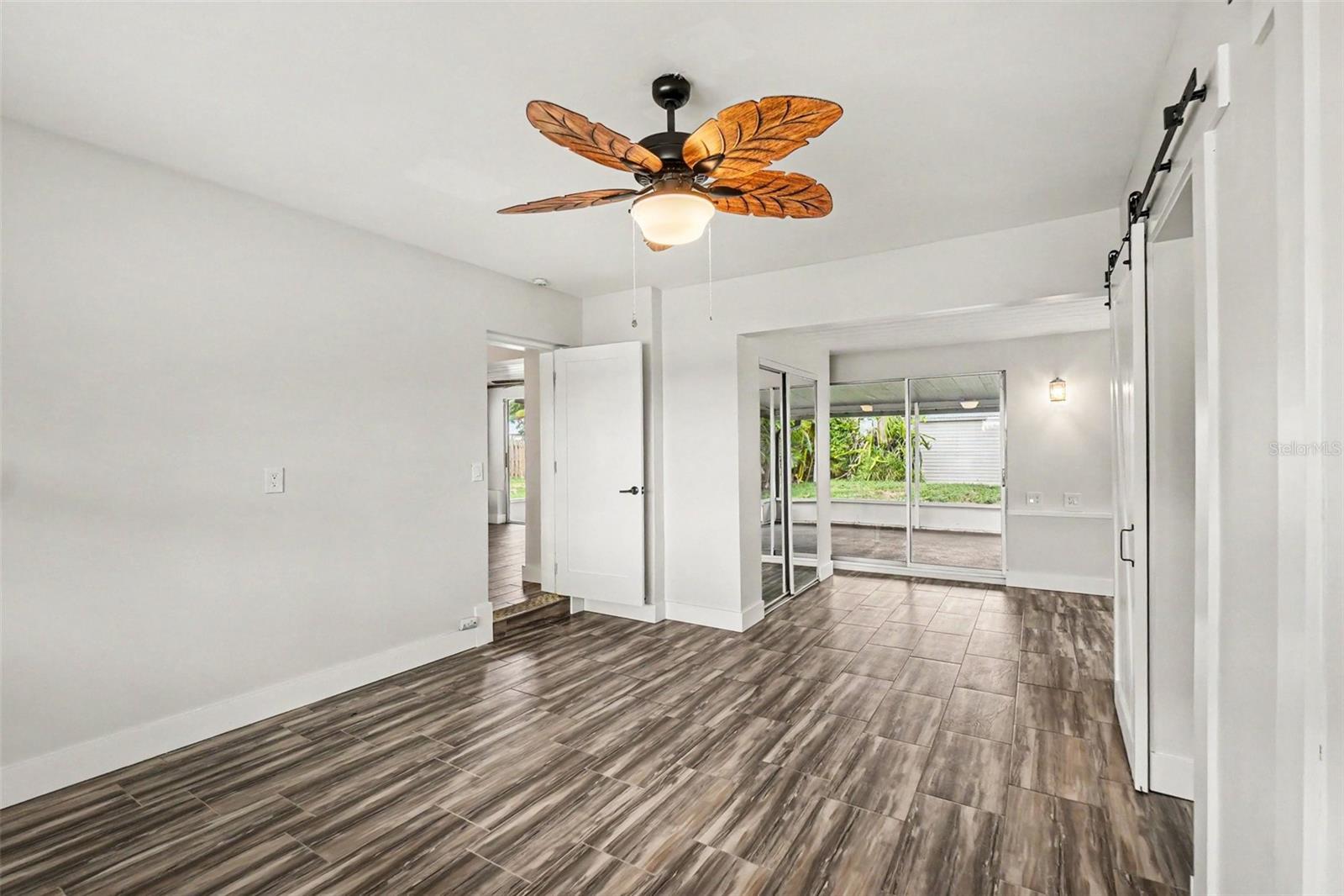 2009 Tarpon, Palmetto, FL 34221