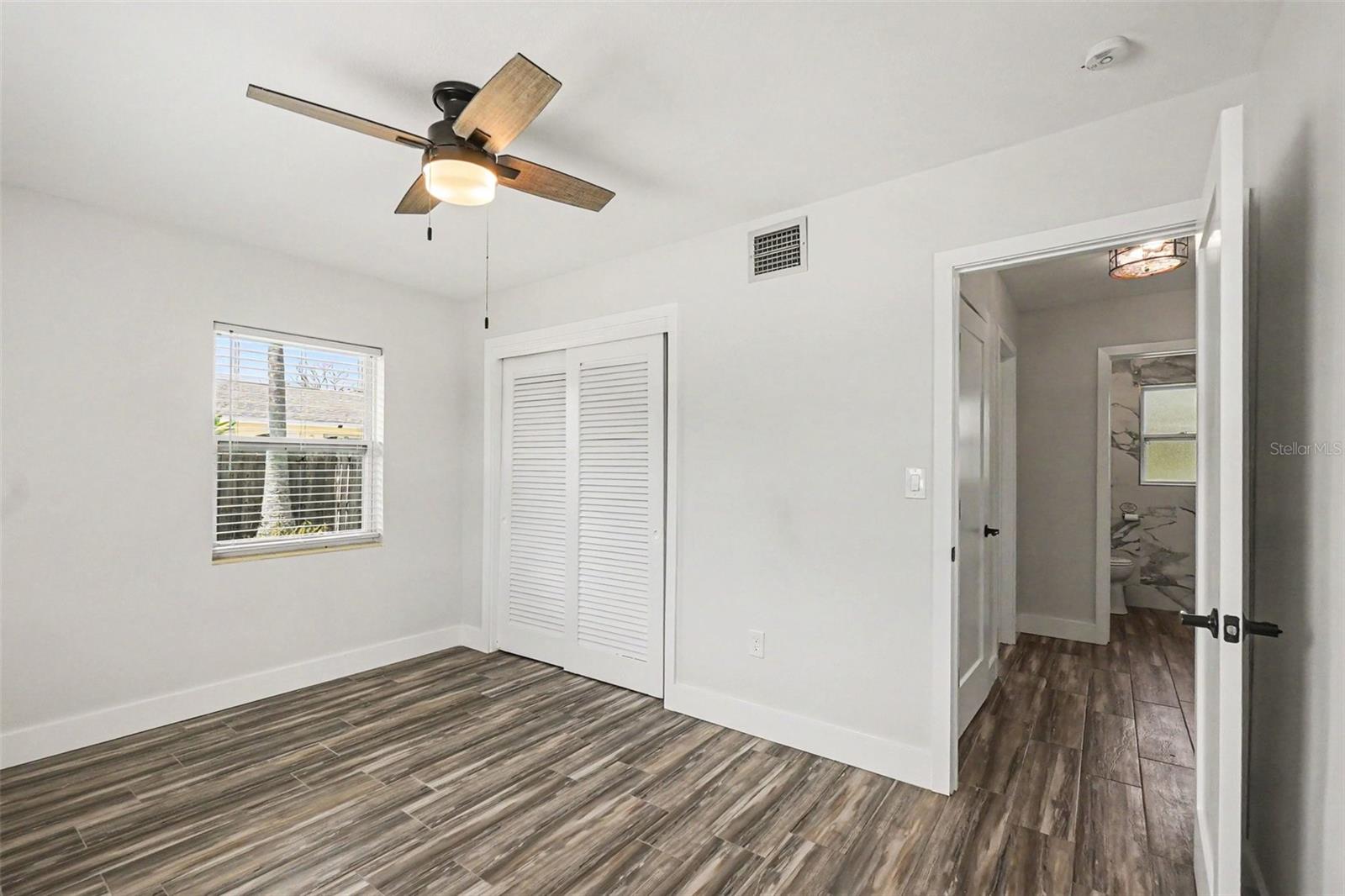 2009 Tarpon, Palmetto, FL 34221