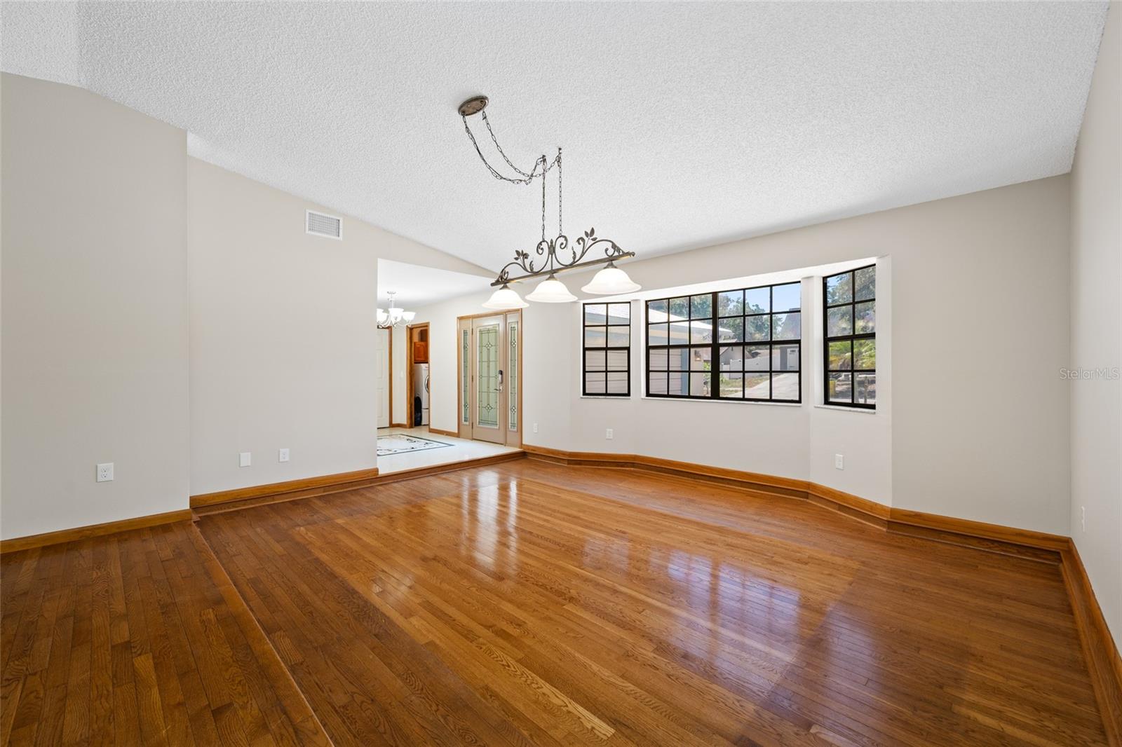 2409 Osprey, Palm Harbor, FL 34683
