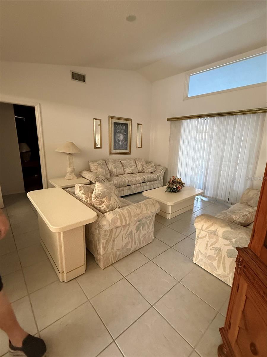 4675 32nd, Bradenton, FL 34203