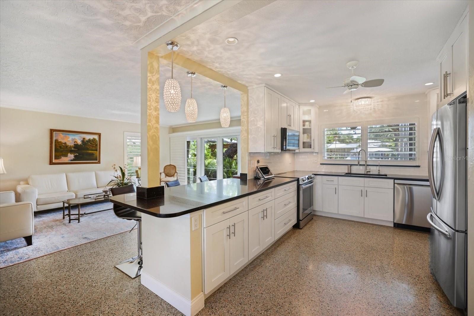 1827 Baywood, Sarasota, FL 34231