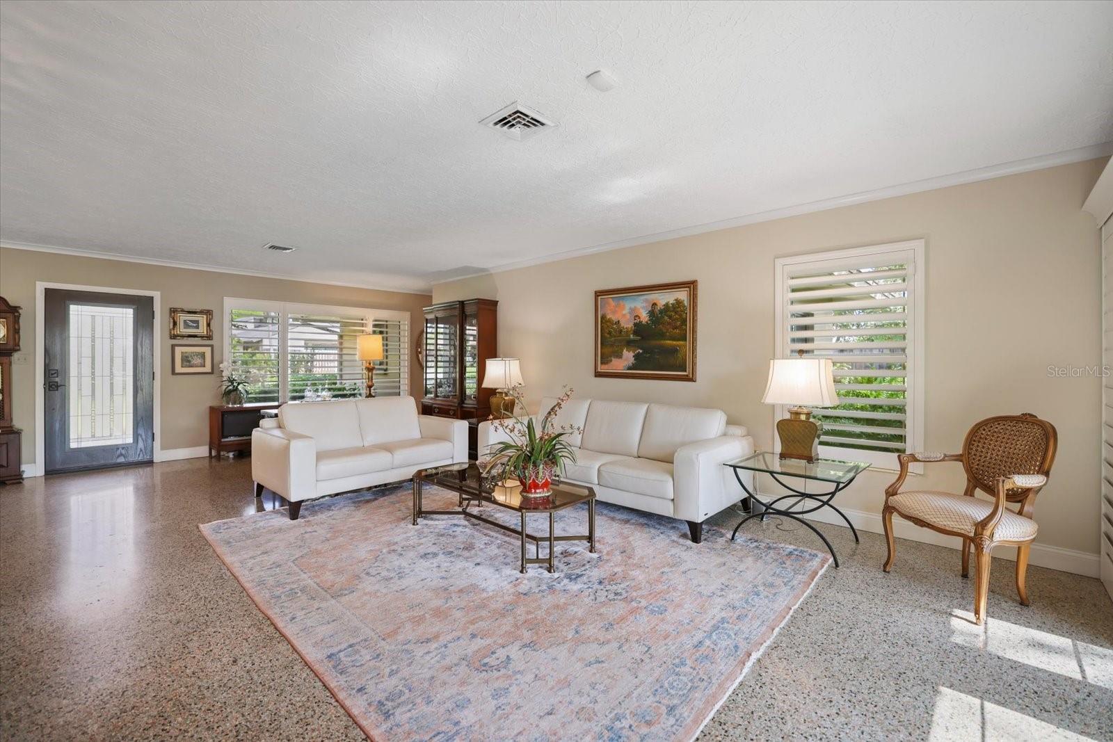 1827 Baywood, Sarasota, FL 34231