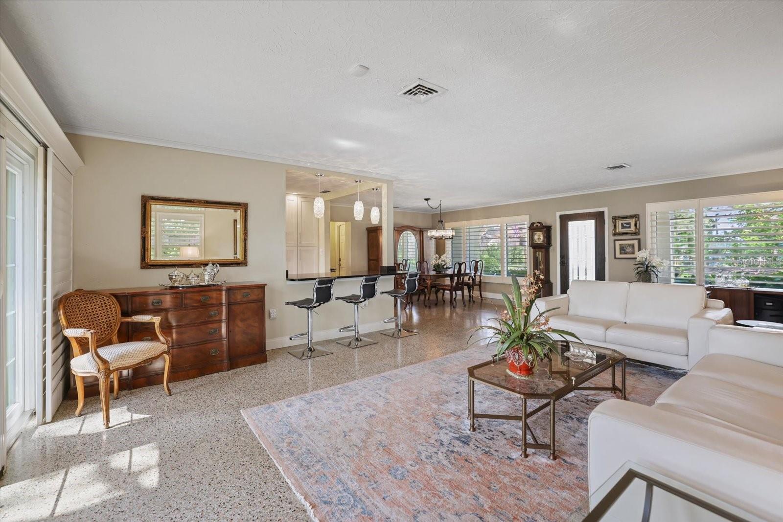 1827 Baywood, Sarasota, FL 34231