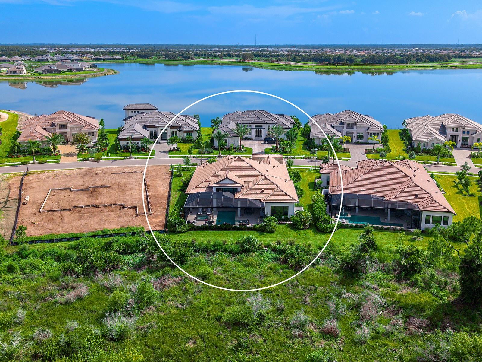1095 Blue Shell, Sarasota, FL 34240