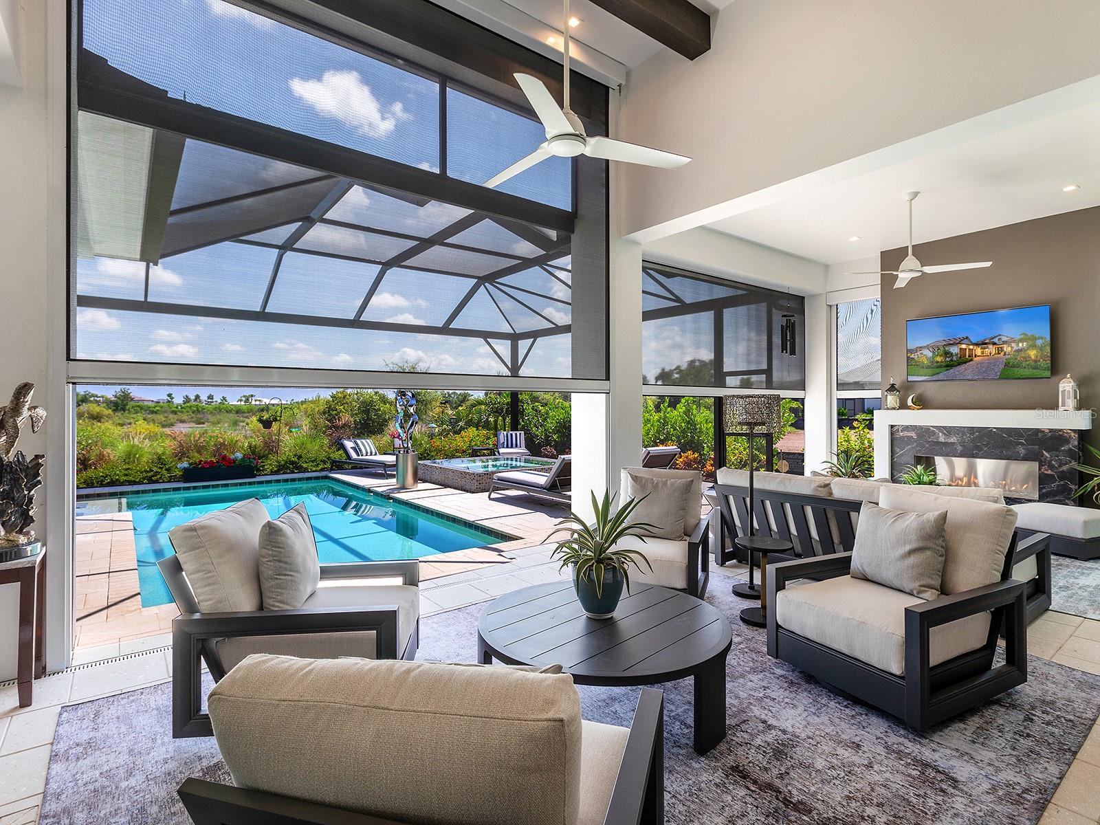 1095 Blue Shell, Sarasota, FL 34240