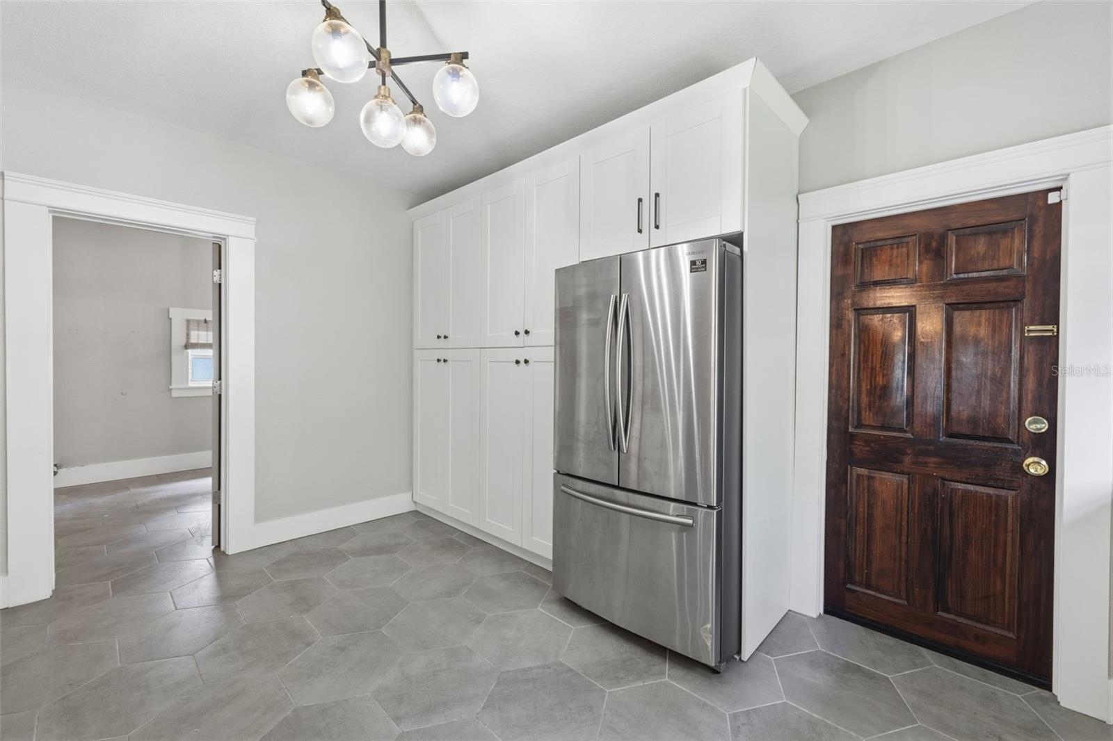 236 North, Tampa, FL 33604