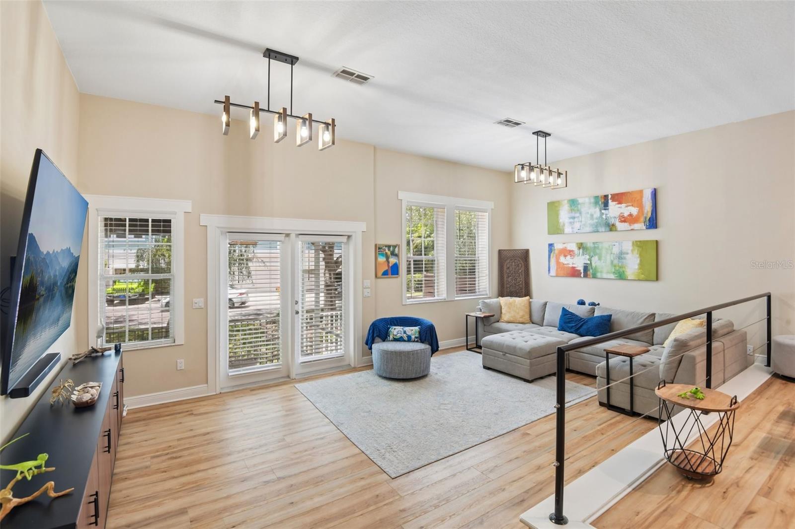 131 Athenian, Tarpon Springs, FL 34689