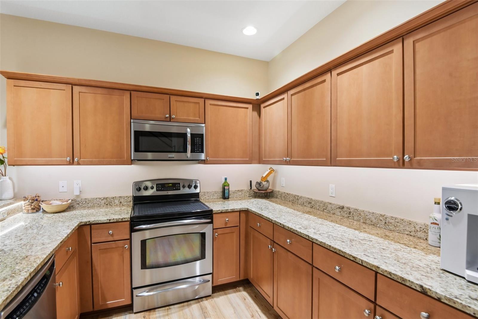 131 Athenian, Tarpon Springs, FL 34689