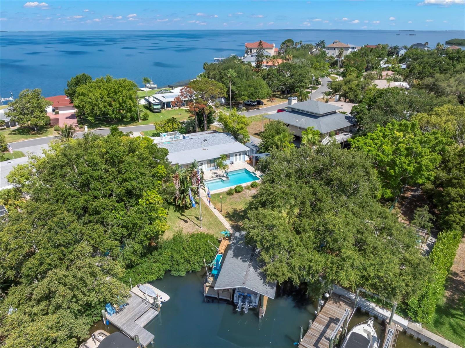 121 Carlyle, Palm Harbor, FL 34683