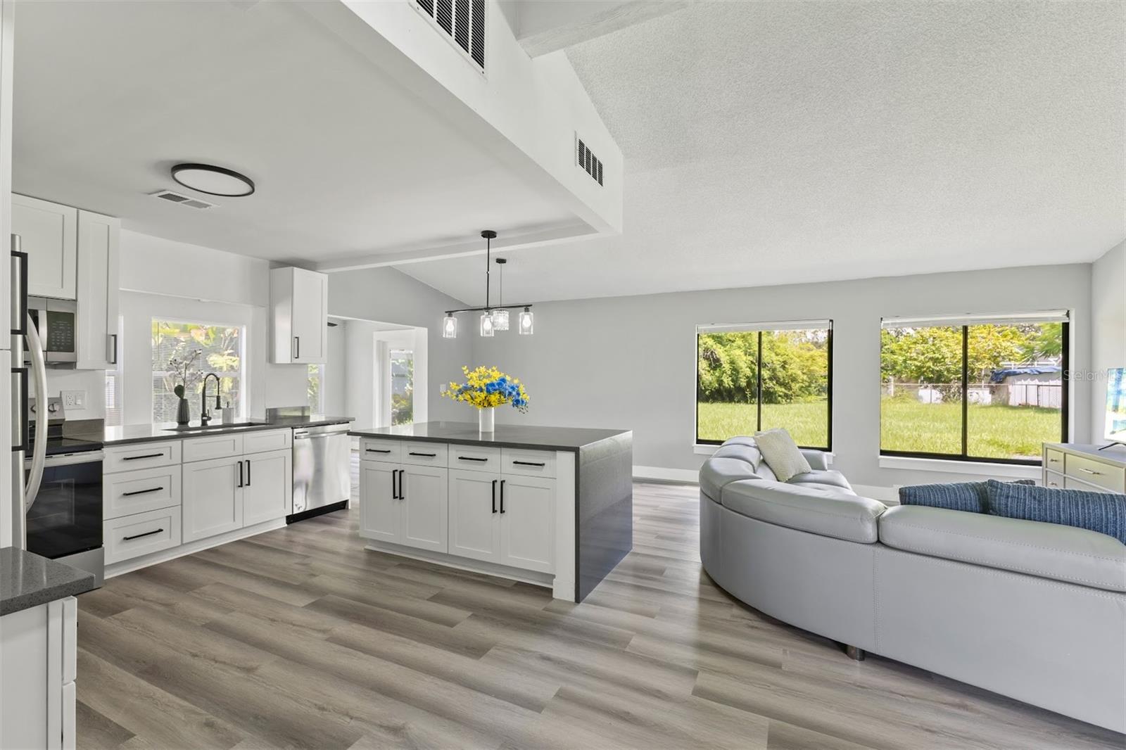17 S Flag Ct, Kissimmee, FL 34759