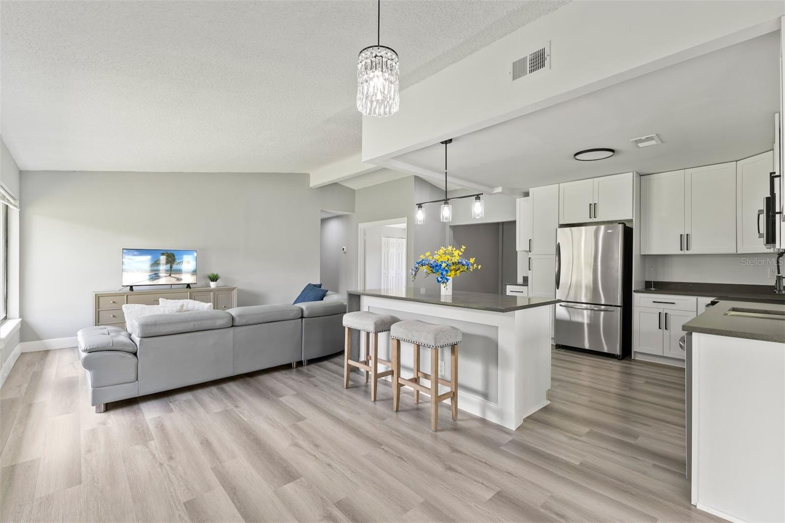 17 S Flag Ct, Kissimmee, FL 34759