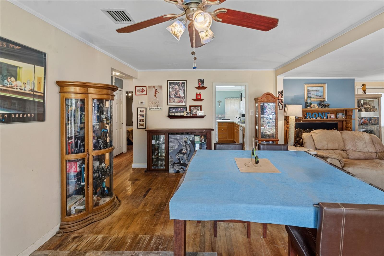 26015 Sackamaxon, Sorrento, FL 32776