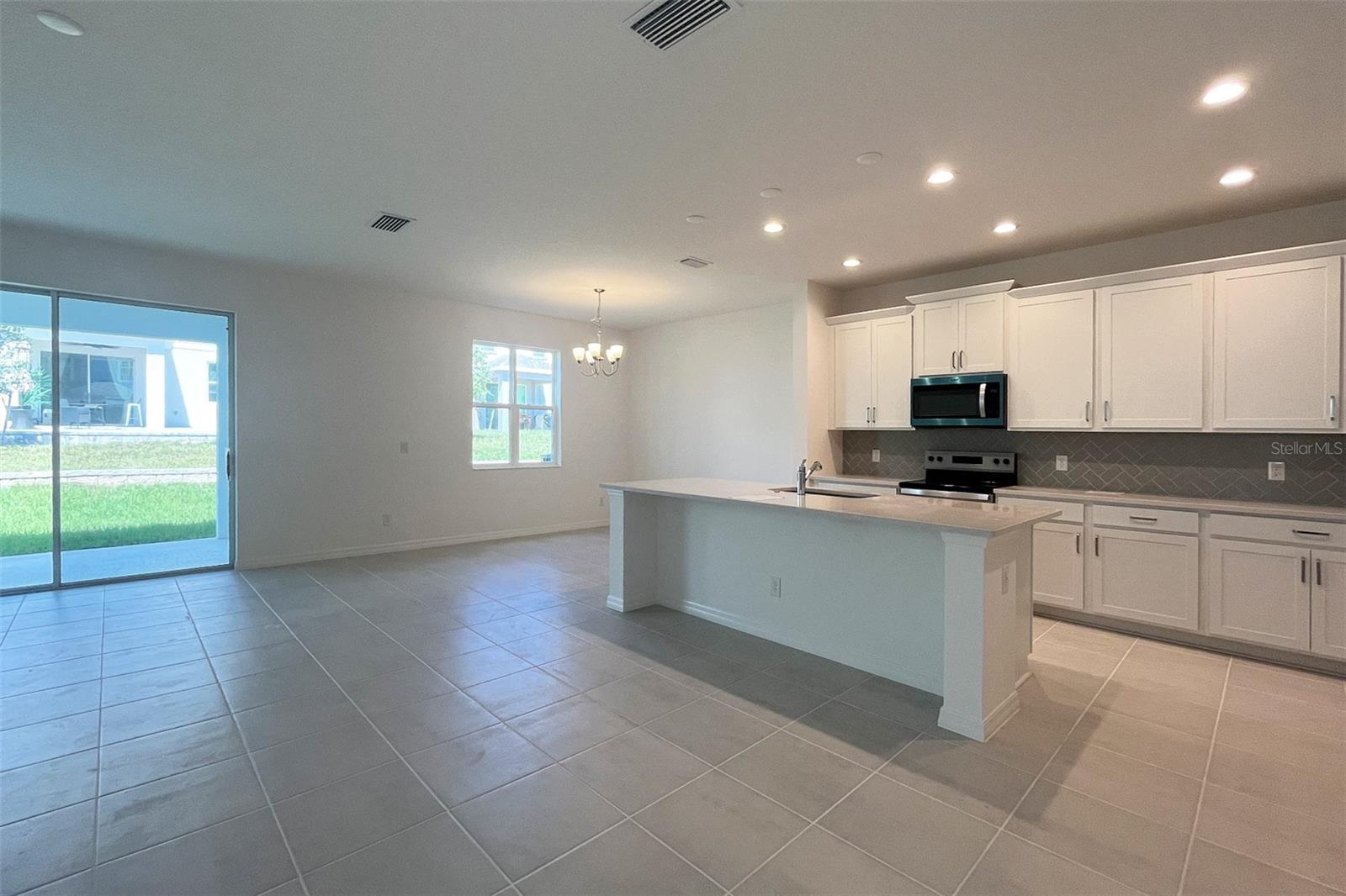 7052 Rolling Leaf, Groveland, FL 34736