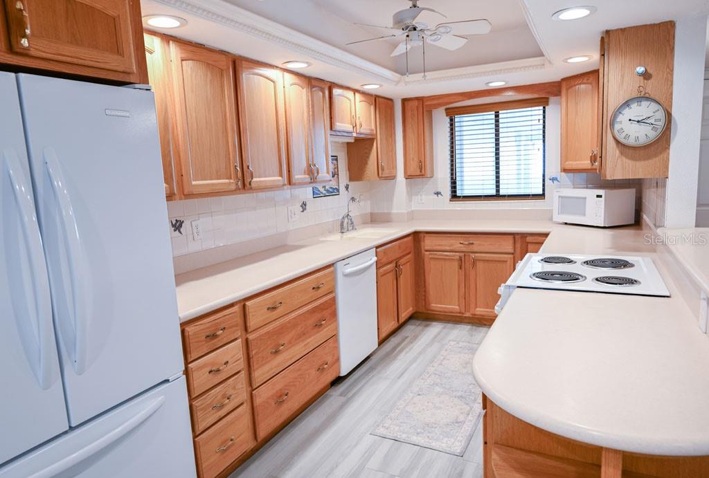 1100 Benjamin Franklin Unit 502, Sarasota, FL 34236