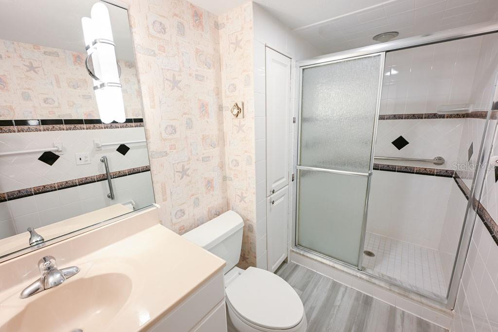 1100 Benjamin Franklin Unit 502, Sarasota, FL 34236